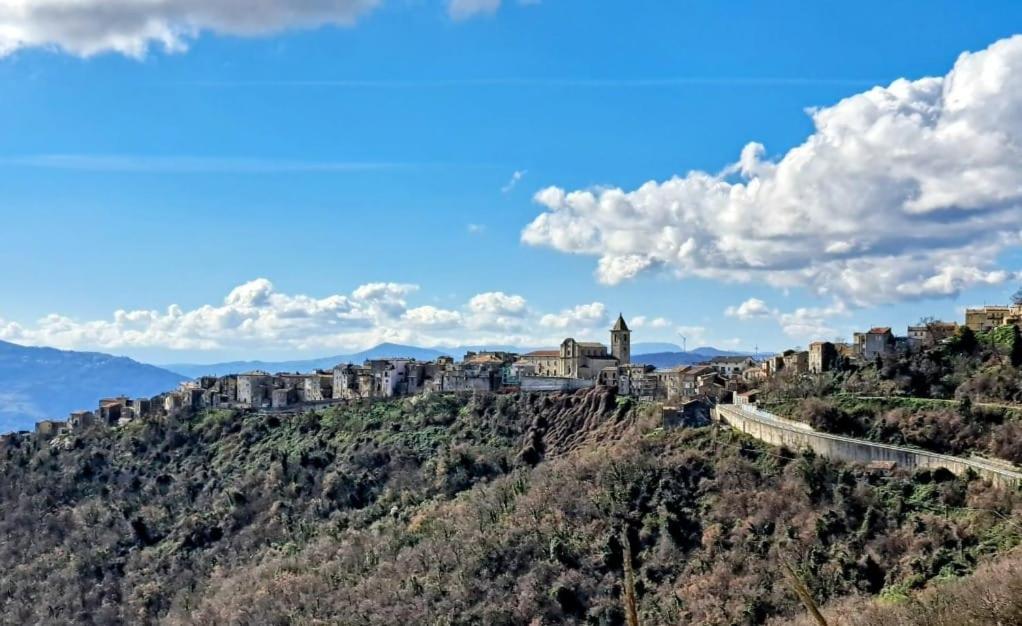 Casa Nel Borgo Di Tufilloヴィラ エクステリア 写真